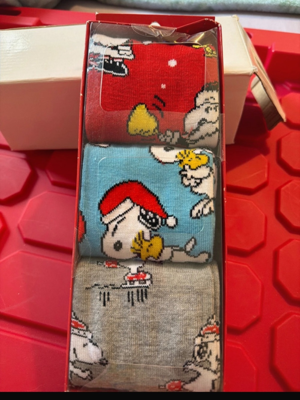 Bioworld Peanuts Crew Socks Set - Red, Blue, Gray